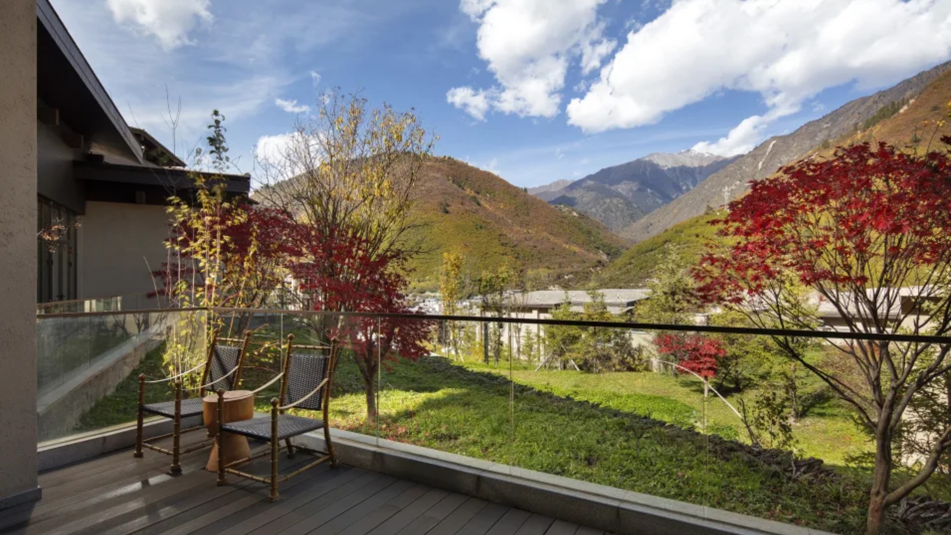 Direct access to fairytale landscapes